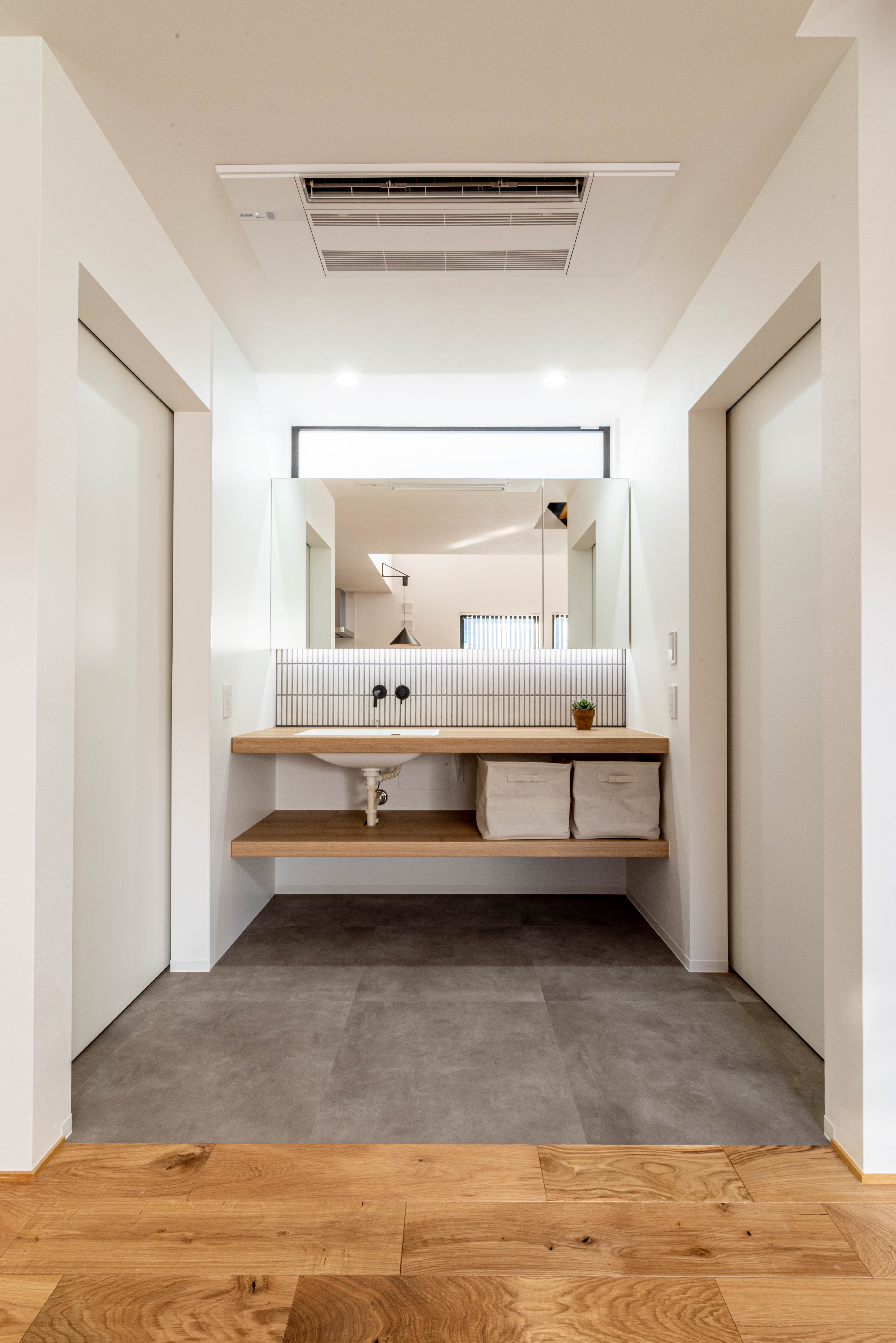 造作洗面カウンター事例1