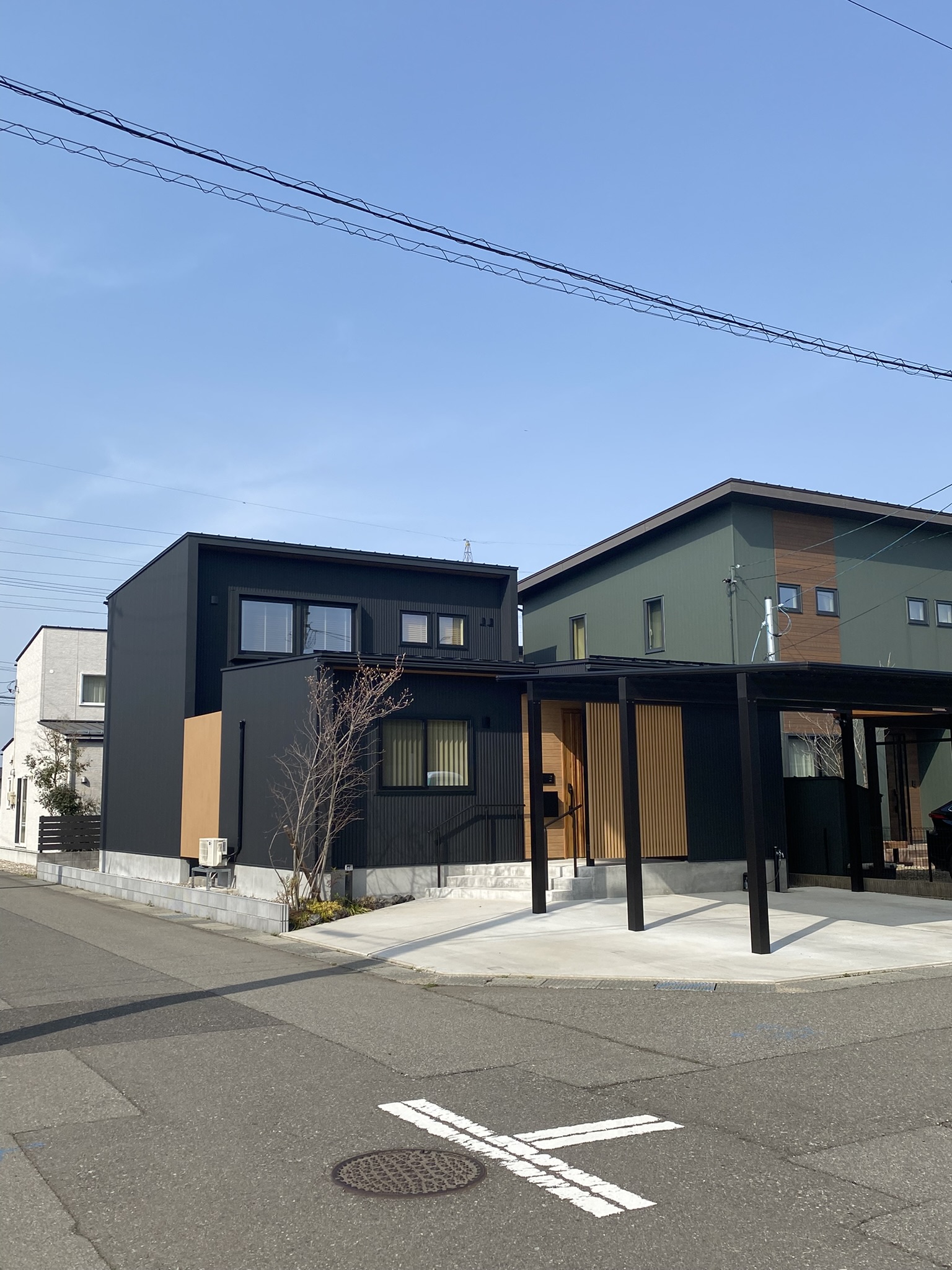 ブラック外壁事例2 ブラックガルバの家2