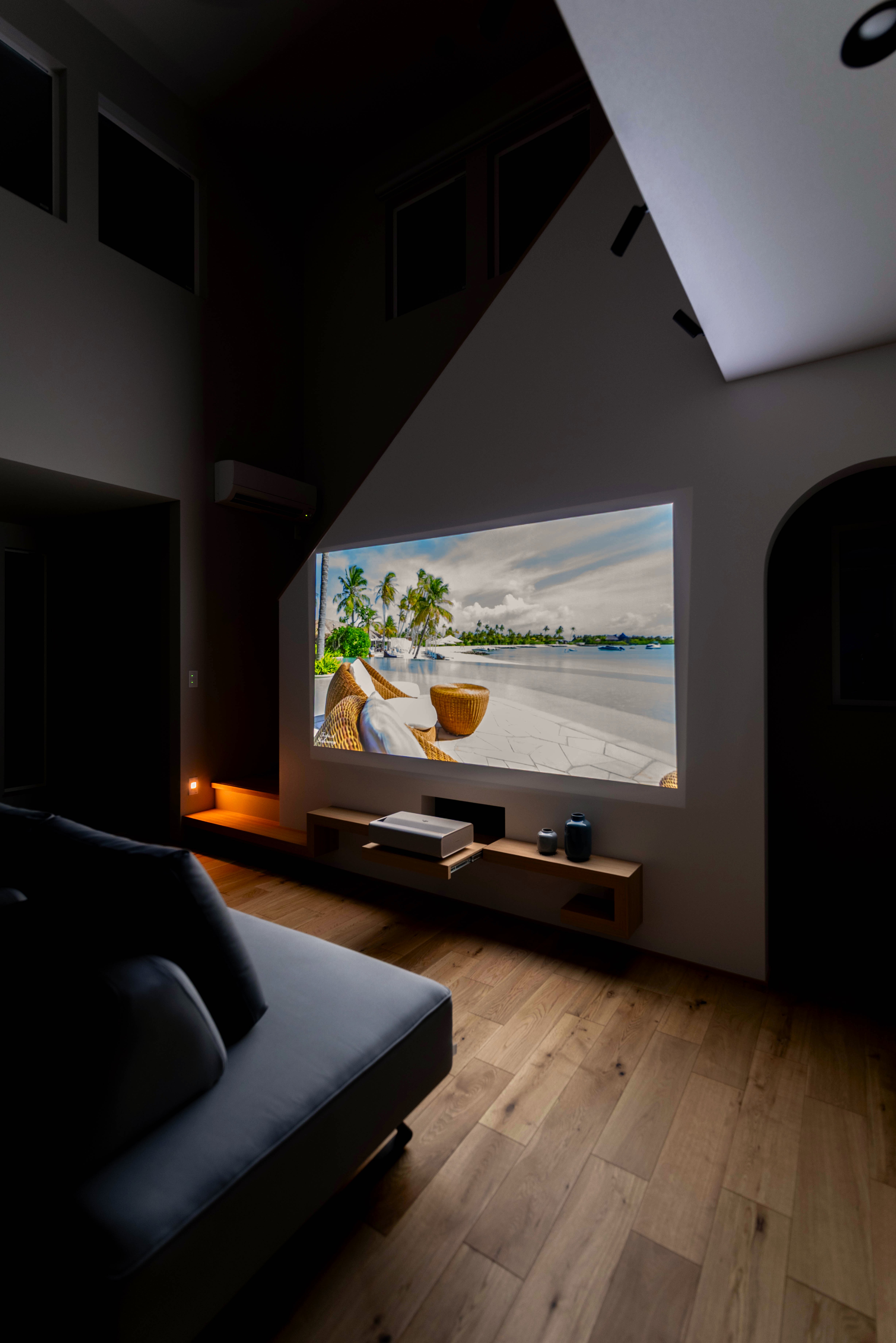 テレビの代わりにプロジェクター