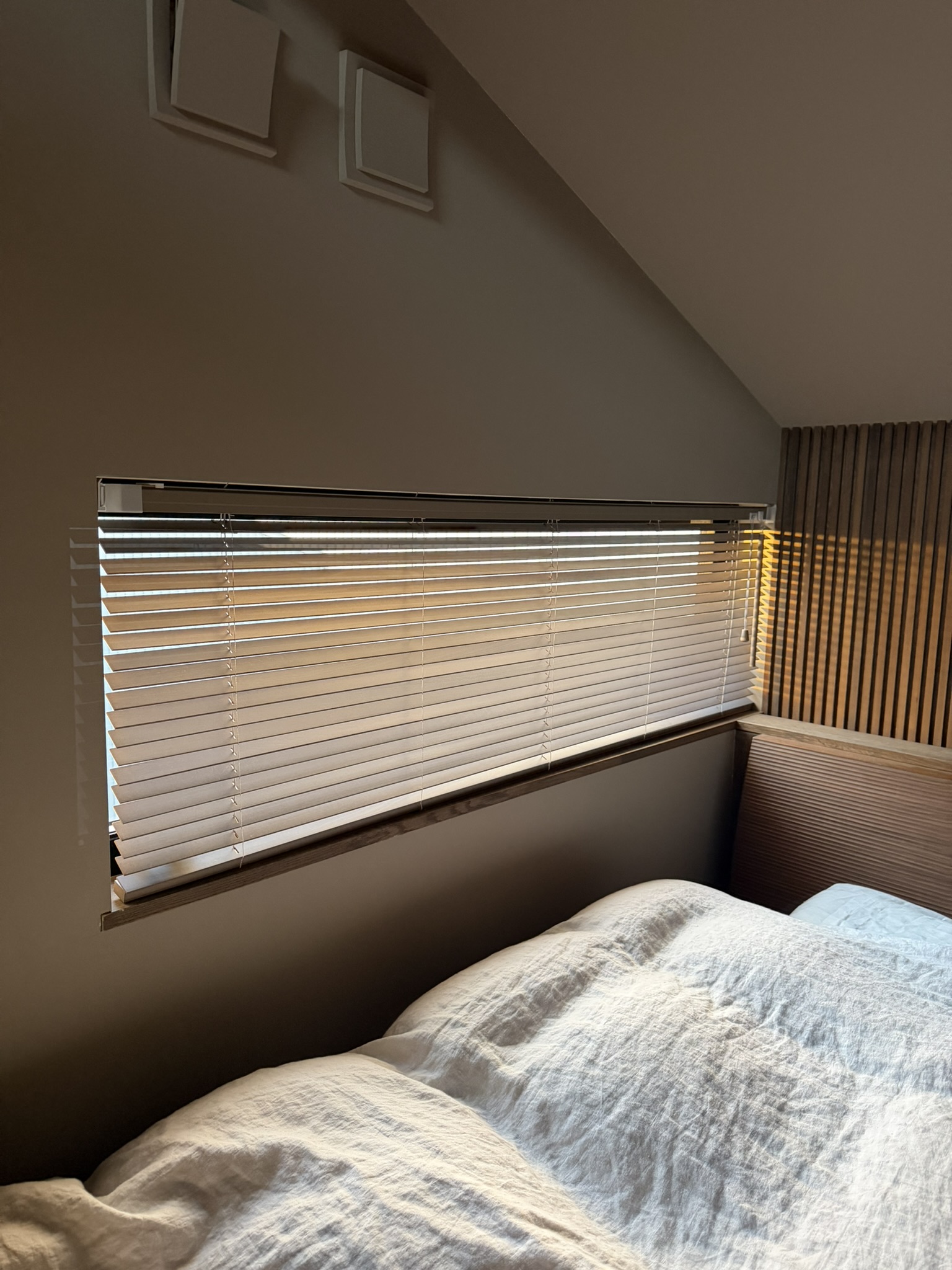 木製のブラインド全体 木製ブラインド25㎜羽 グレージュ