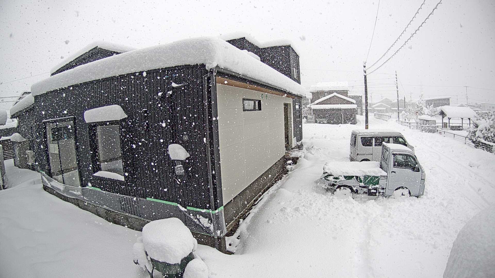 監視カメラ　現場積雪