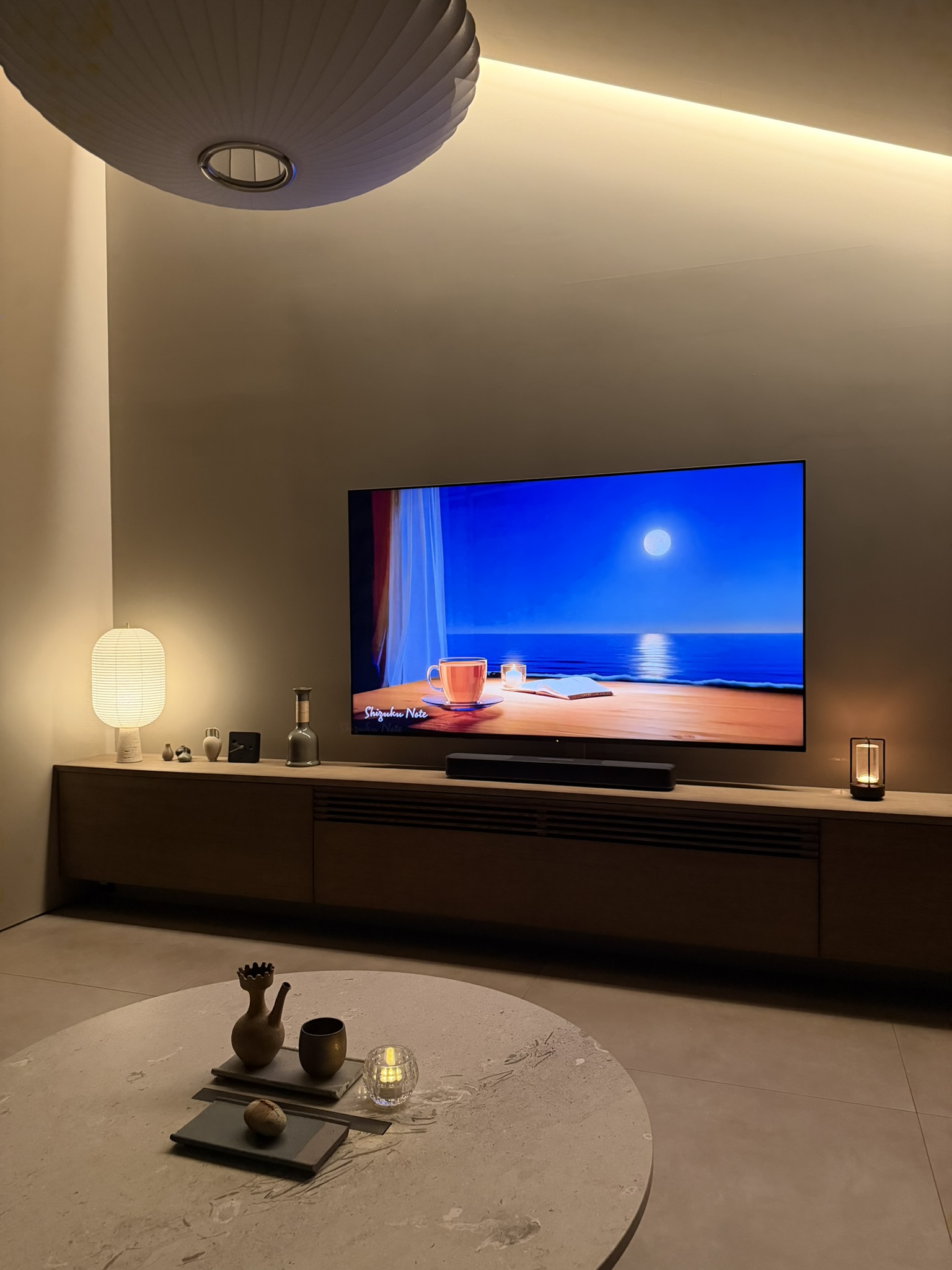 IMG_3576 メイン照明なしでも、灯りを重ねると夜が心地よくなります。