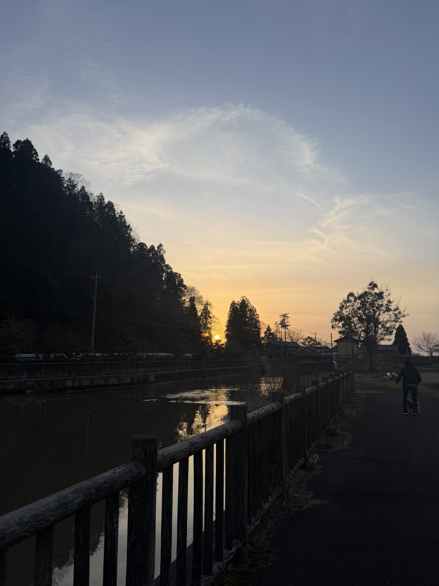 IMG_3796 外の空気が気持ちいい日。だからこそ、家の中の空気も整えておきたい。