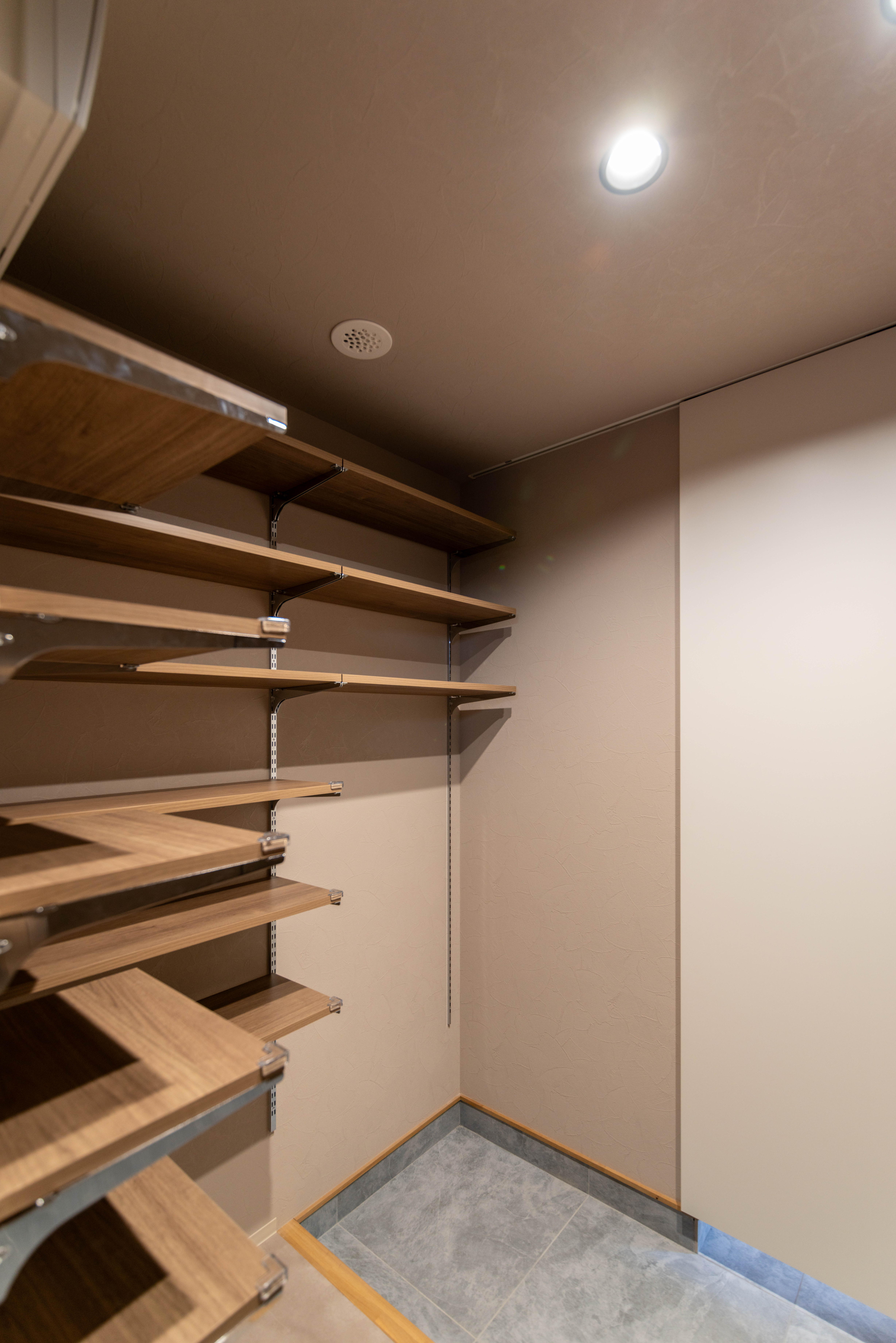 _IMG6501-1(1) ベビーカー置き場も