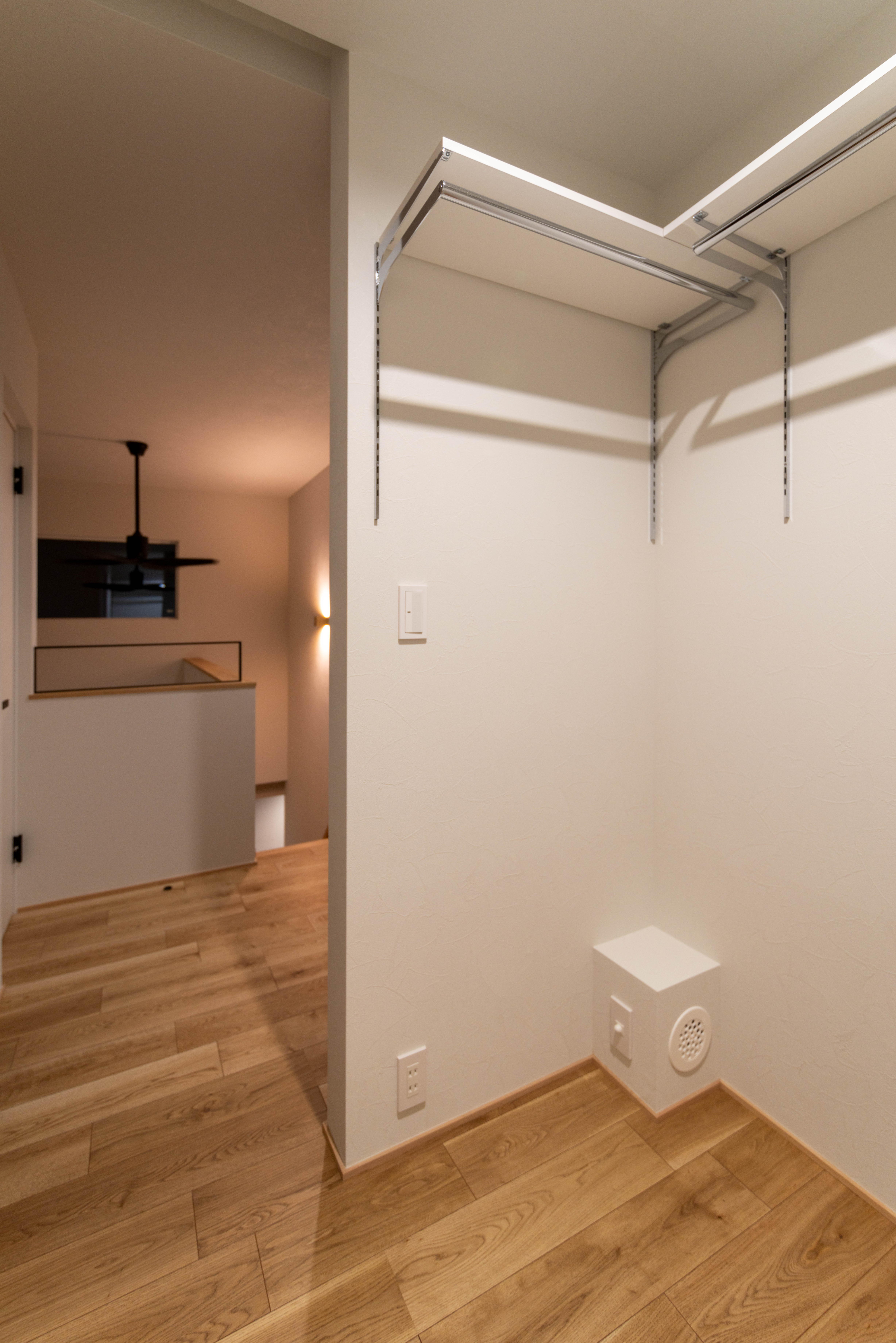 _IMG6513-1(1) 2階の共有収納-1