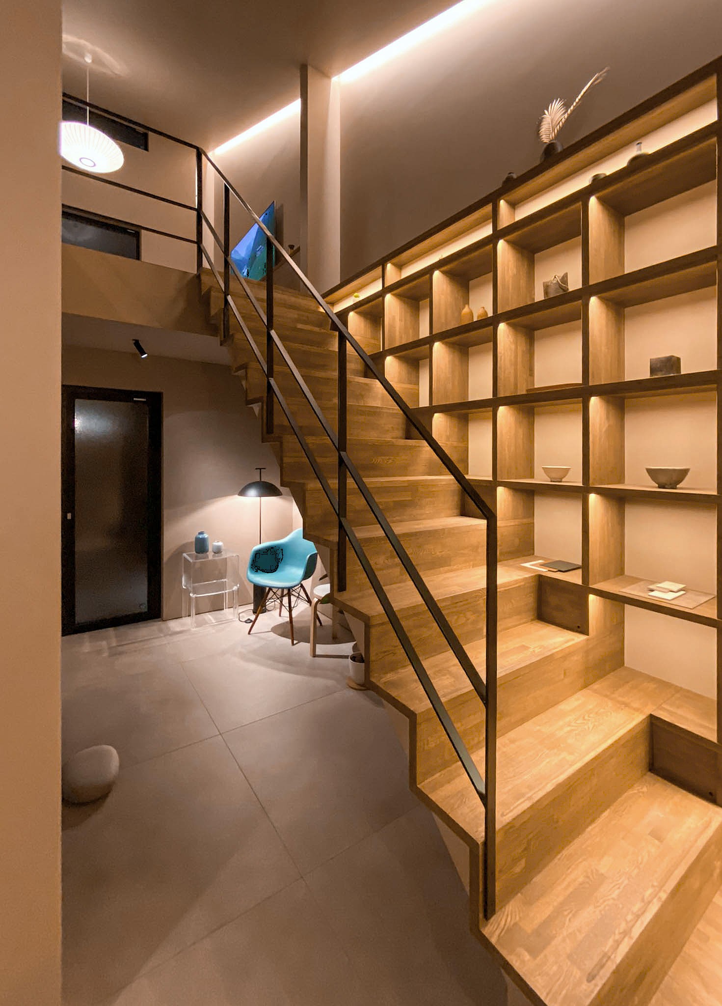 モデルルーム　階段