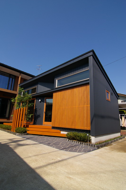 事務所 観の全景で、事務所の紹介に入るきっかけ