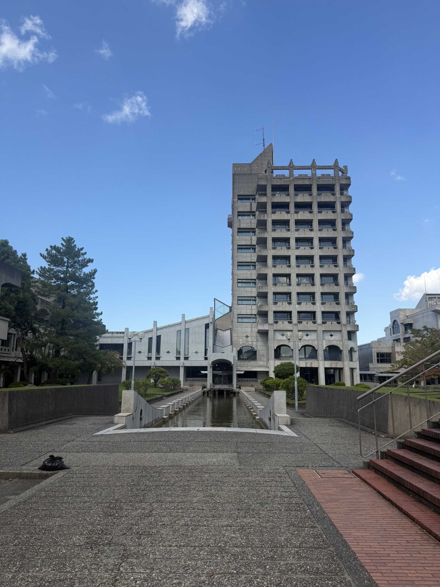 金沢工業大学